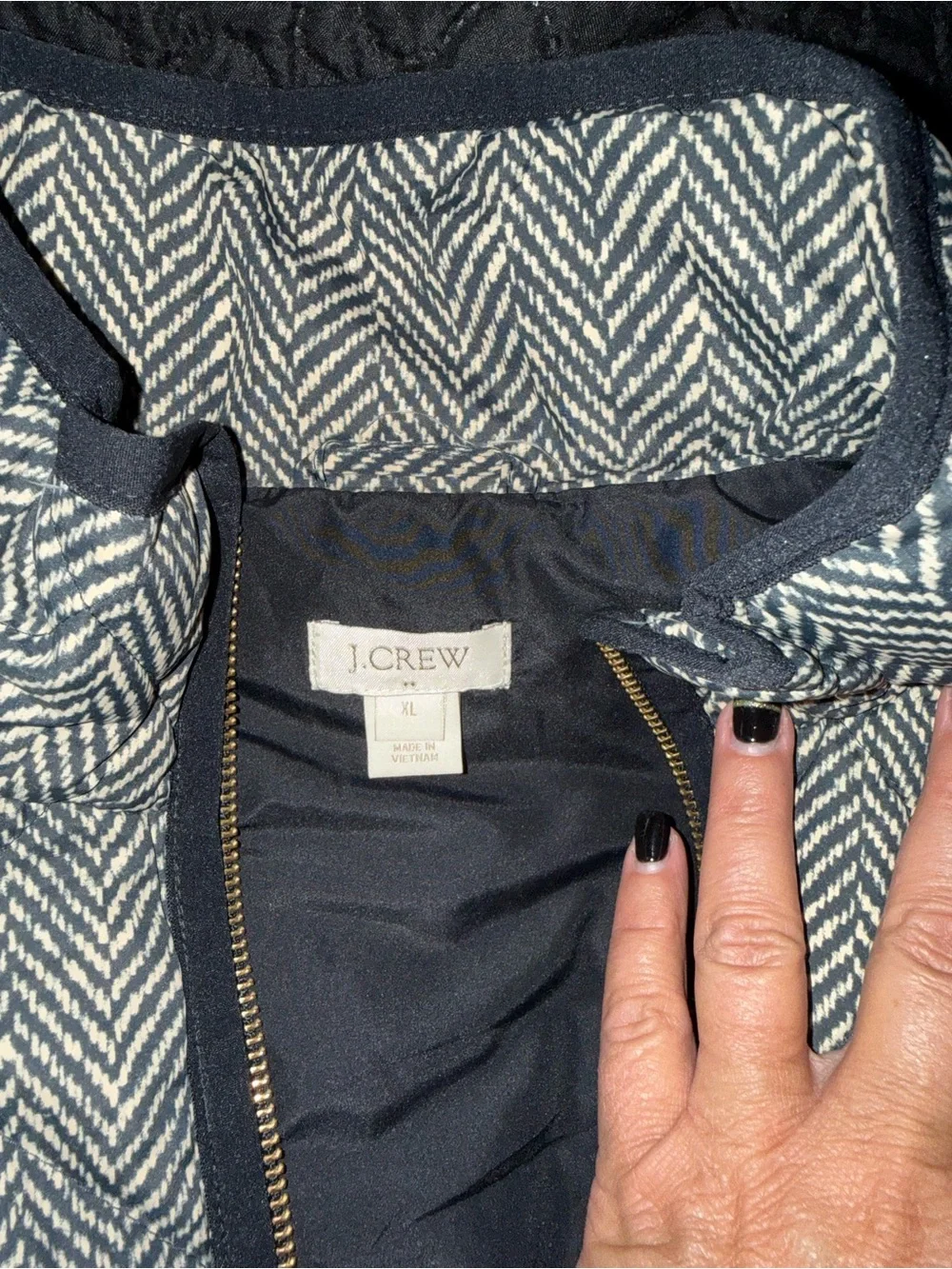 Women’s Quilted  Herringbone Vest - Black & White